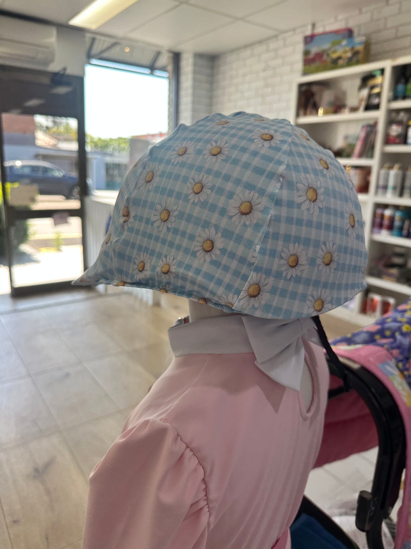 Gingham Daisies Helmet Cover