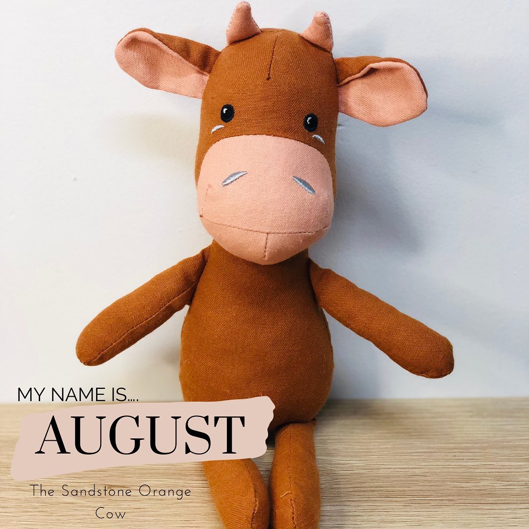 Linen Cow Plush 'August'
