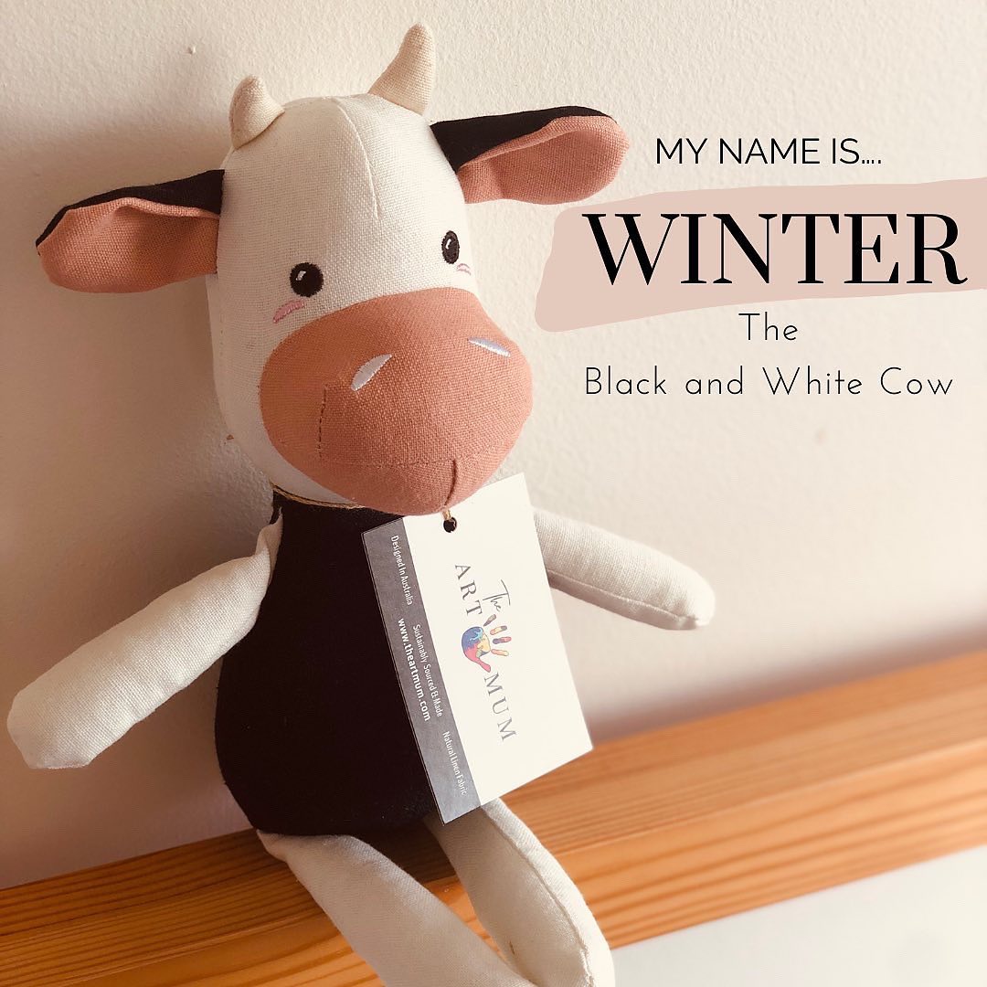 Linen Cow plush 'Winter"