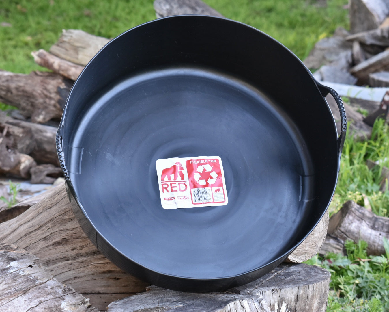 Red Gorilla Black Tubs